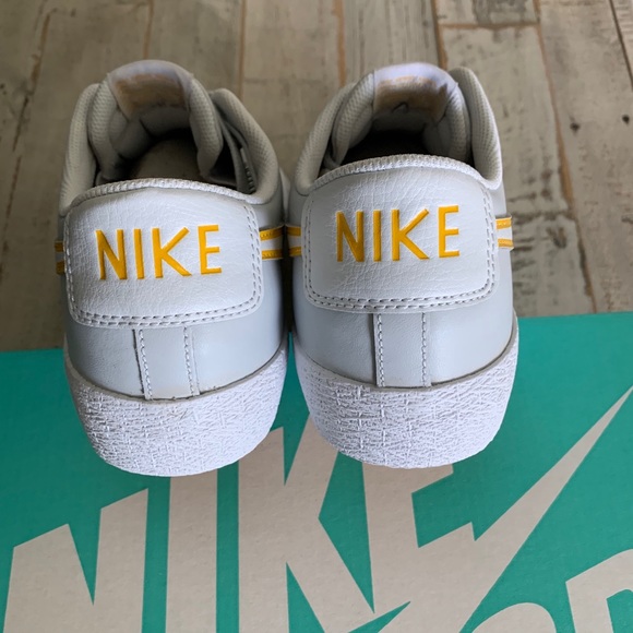 🌼NIKE🌼 SB BLAZER ZOOM LOW XT ‘Pure Platinum’ - Picture 4 of 10